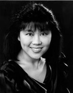 Hyeon Jeong headshot
